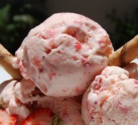 Easy Strawberry Icecream Recipe